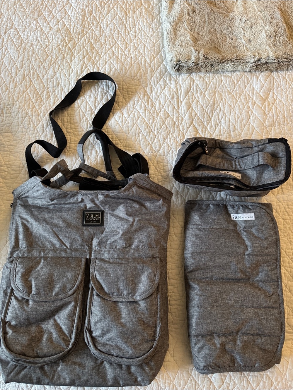 7 A.M. ENFANT Gray Diaper Bag Tote with Organizer and changing pad